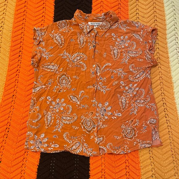 SOFT Orange floral print button up shirt with half sleeves! - Picture 11 of 13